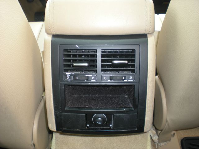 2004 Volkswagen Touareg Red Line