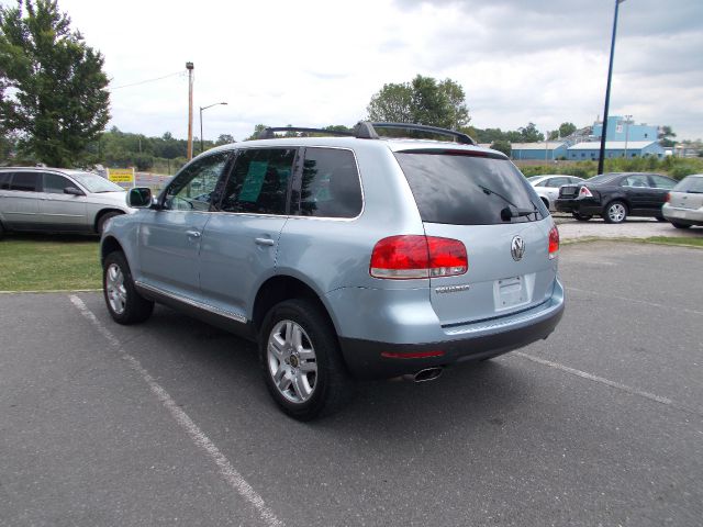 2004 Volkswagen Touareg SE-R