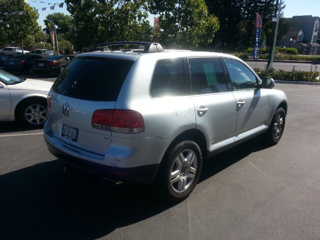 2004 Volkswagen Touareg SE-R