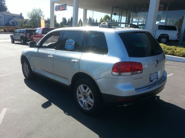 2004 Volkswagen Touareg SE-R