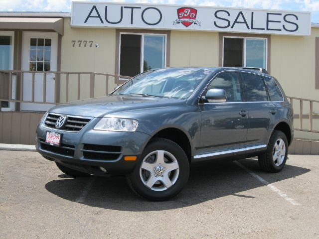 2004 Volkswagen Touareg Red Line