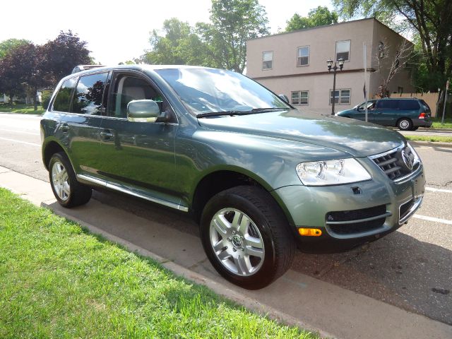 2004 Volkswagen Touareg SE-R