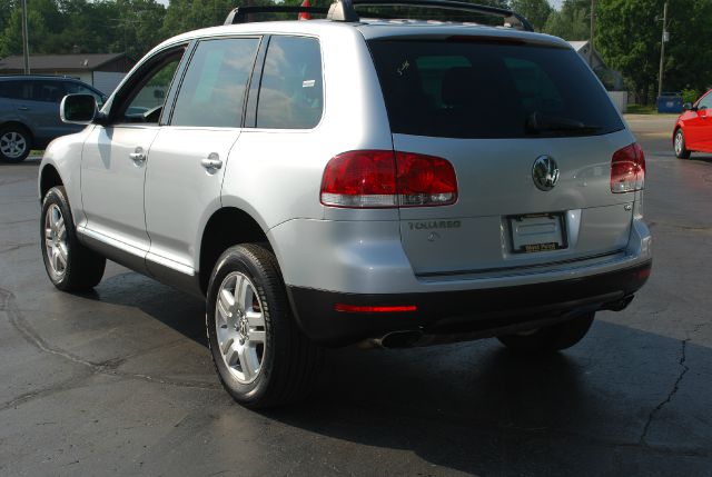 2004 Volkswagen Touareg SE-R