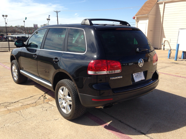 2005 Volkswagen Touareg SE-R