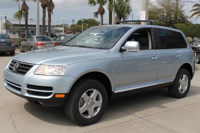 2005 Volkswagen Touareg Red Line