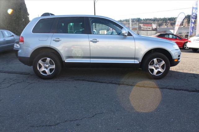 2005 Volkswagen Touareg Red Line