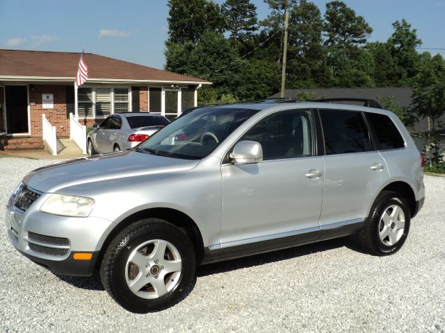 2005 Volkswagen Touareg Red Line