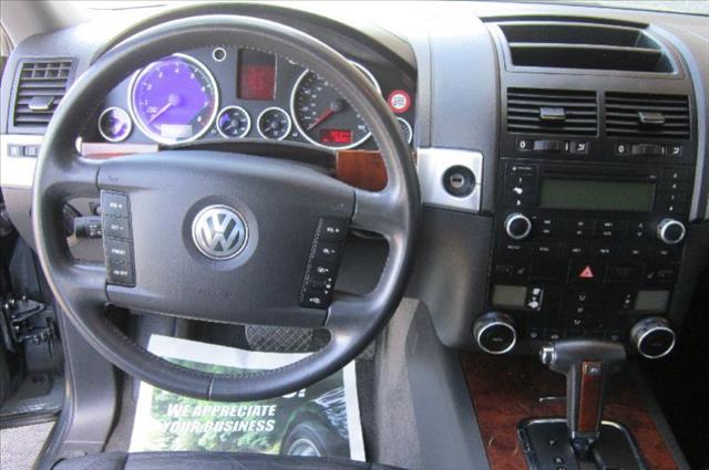 2005 Volkswagen Touareg 2 Dr SC2 Coupe