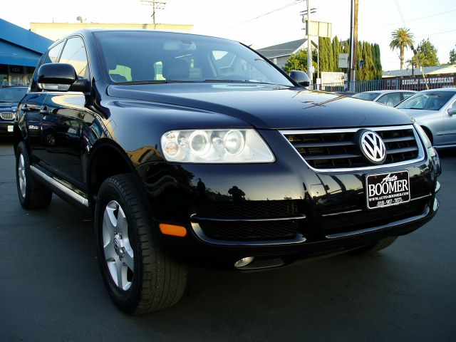 2005 Volkswagen Touareg Red Line