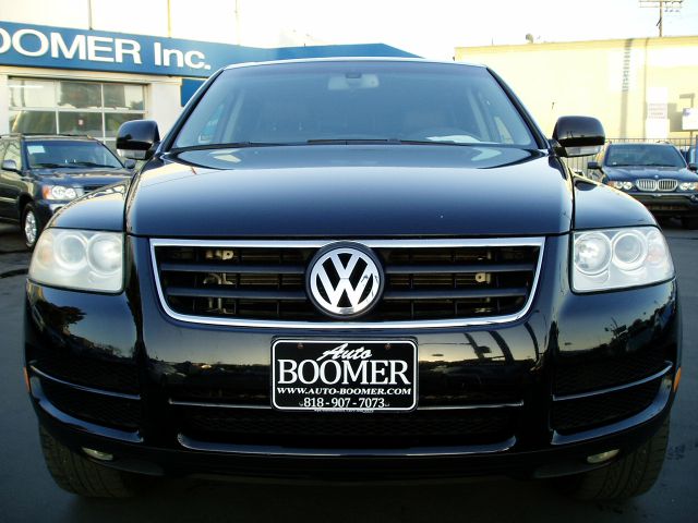 2005 Volkswagen Touareg Red Line