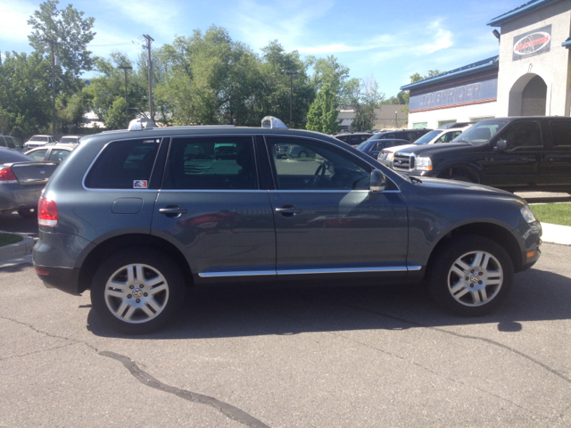 2005 Volkswagen Touareg SE-R