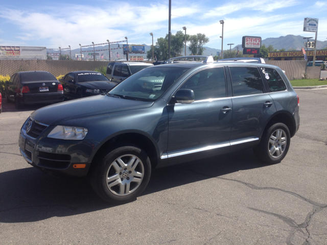 2005 Volkswagen Touareg SE-R