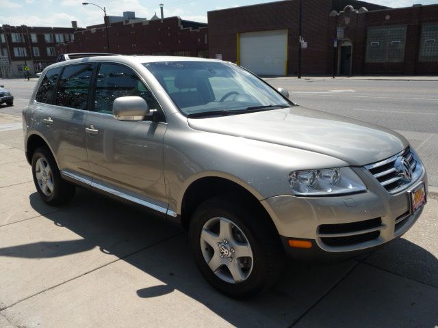 2005 Volkswagen Touareg Red Line