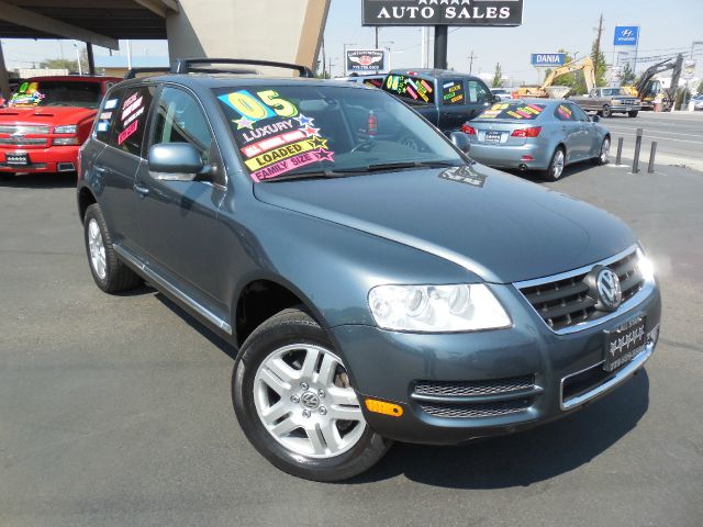 2005 Volkswagen Touareg SE-R