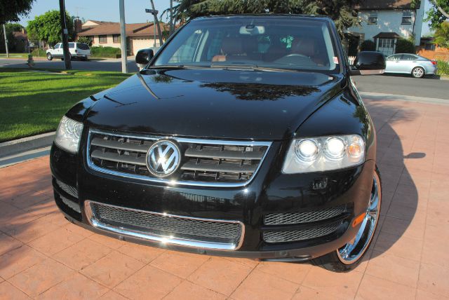 2005 Volkswagen Touareg SE-R