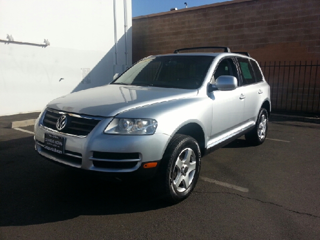 2005 Volkswagen Touareg Red Line