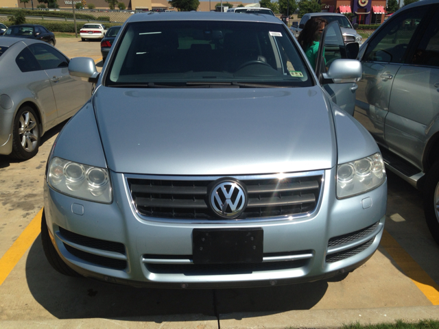 2006 Volkswagen Touareg Red Line