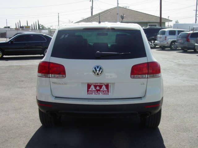 2006 Volkswagen Touareg 4dr Sdn Luxury Sedan