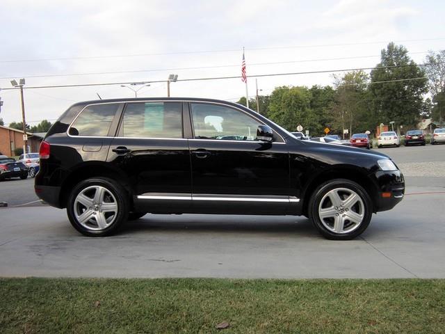 2006 Volkswagen Touareg EXT One Owner