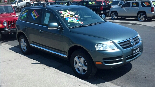 2006 Volkswagen Touareg Red Line