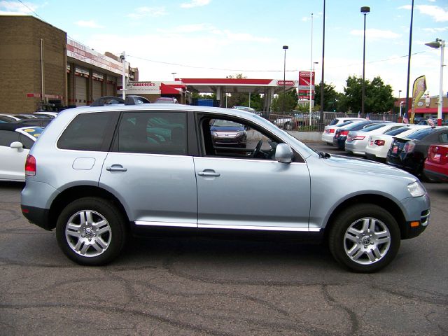 2006 Volkswagen Touareg SE-R