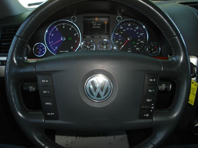 2006 Volkswagen Touareg SE-R