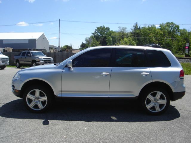 2006 Volkswagen Touareg SE-R