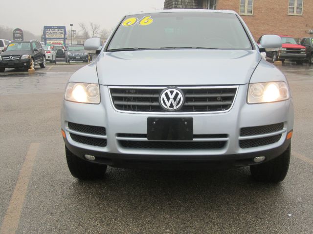 2006 Volkswagen Touareg Red Line