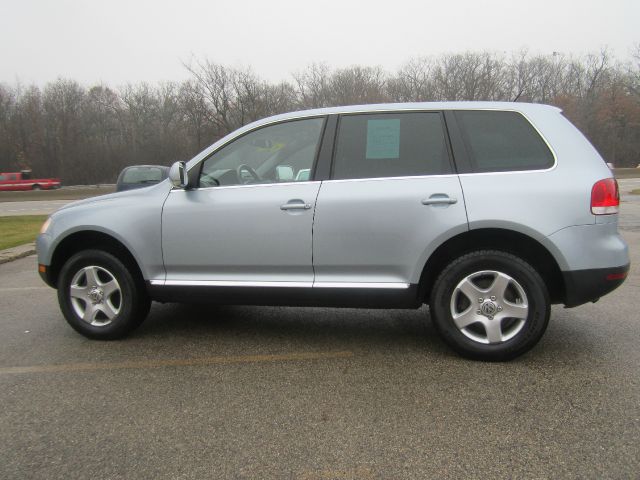 2006 Volkswagen Touareg Red Line