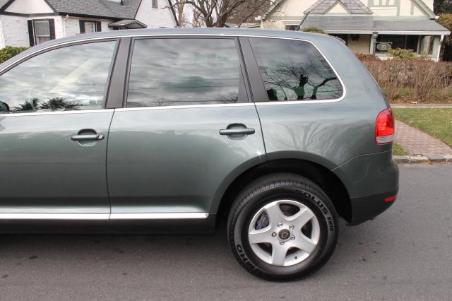 2006 Volkswagen Touareg B4000 4X4