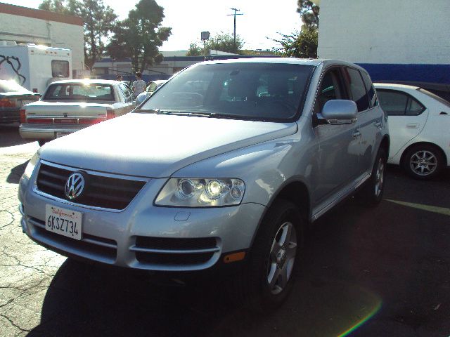 2006 Volkswagen Touareg Red Line