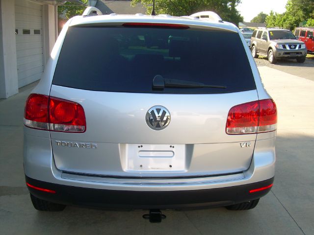 2007 Volkswagen Touareg Red Line