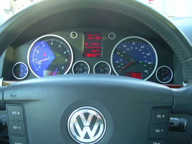 2007 Volkswagen Touareg Red Line