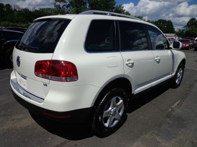 2007 Volkswagen Touareg Red Line