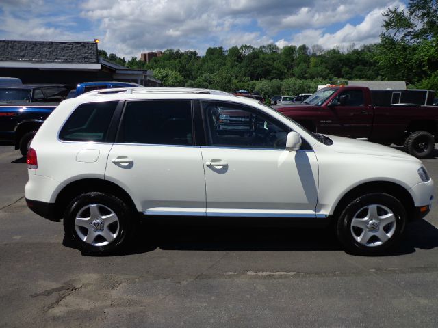 2007 Volkswagen Touareg Red Line