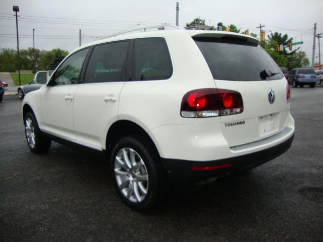 2008 Volkswagen Touareg SE-R