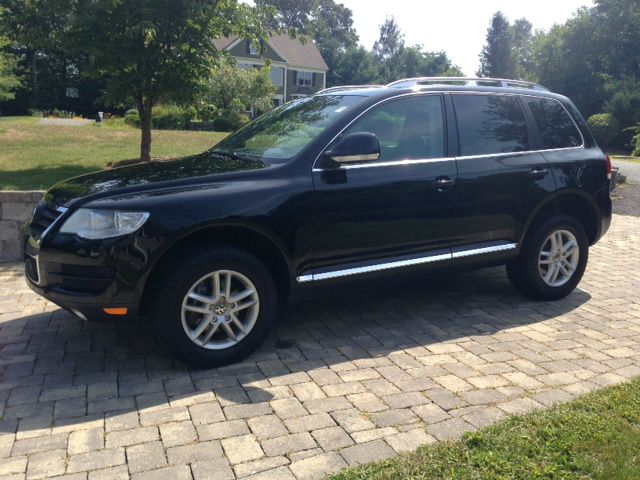 2010 Volkswagen Touareg LT1