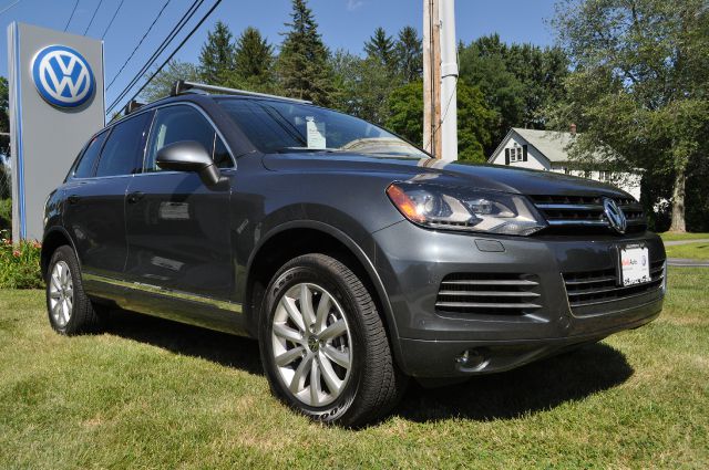 2011 Volkswagen Touareg Hd Bucket