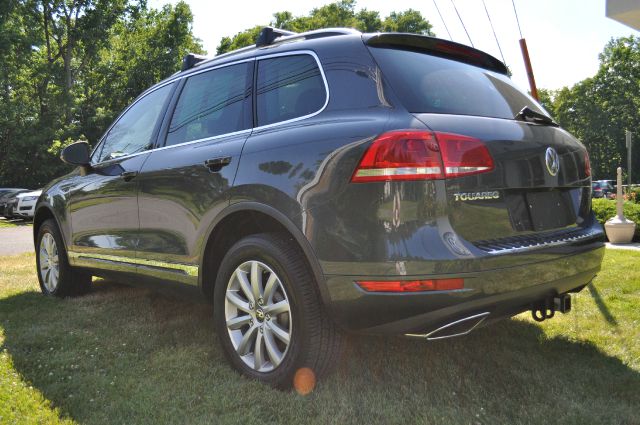 2011 Volkswagen Touareg Hd Bucket