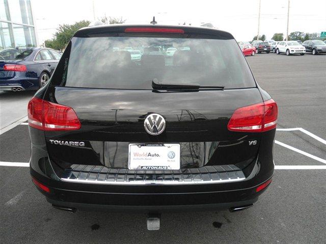 2011 Volkswagen Touareg 3.7 W/technology Package