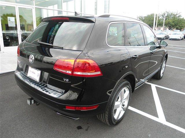 2011 Volkswagen Touareg 3.7 W/technology Package