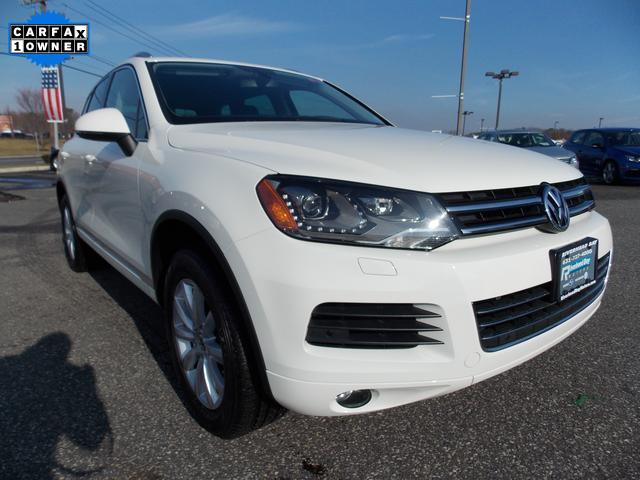 2012 Volkswagen Touareg LT Leather