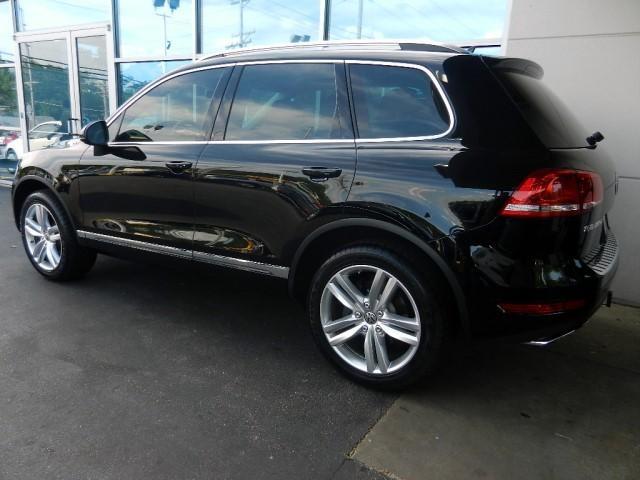 2012 Volkswagen Touareg Lsnew Inventory Weekly