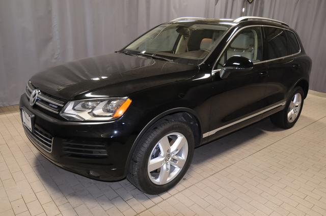 2012 Volkswagen Touareg Unknown