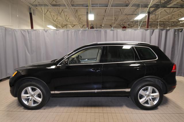 2012 Volkswagen Touareg Unknown