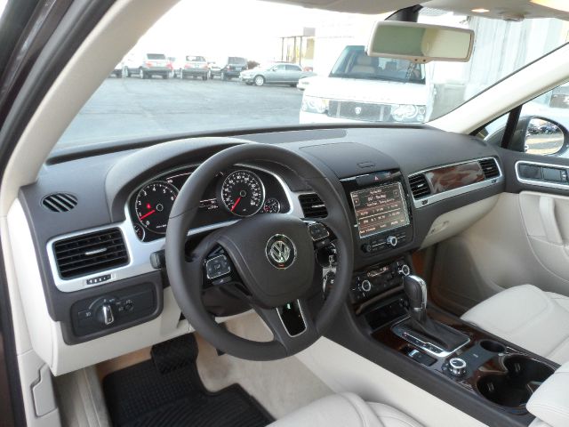 2013 Volkswagen Touareg Hd Bucket