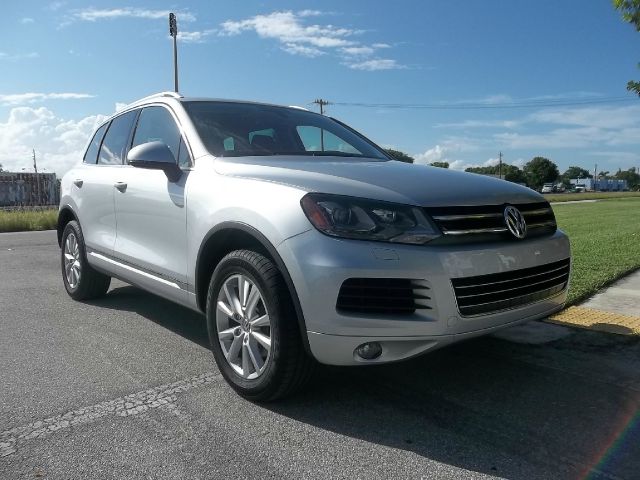 2013 Volkswagen Touareg Hd Bucket