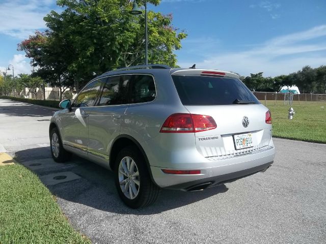 2013 Volkswagen Touareg Hd Bucket