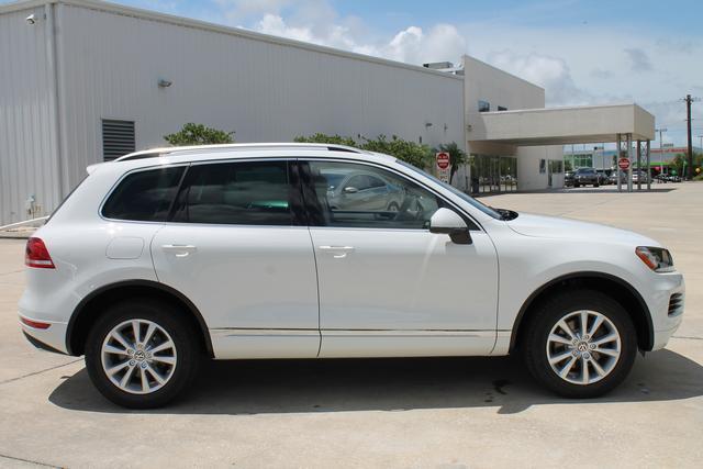 2013 Volkswagen Touareg LT Leather