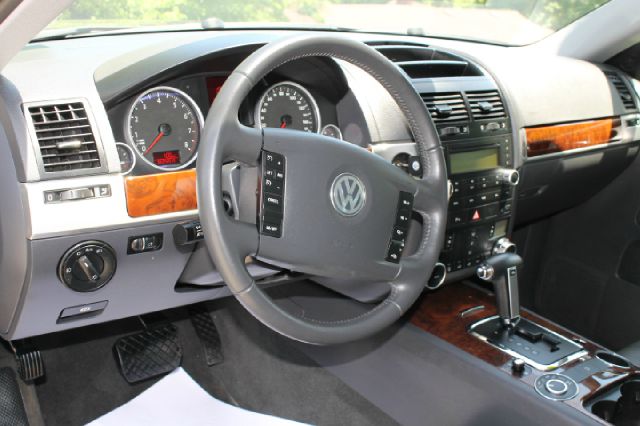 2008 Volkswagen Touareg 2 LT Leather